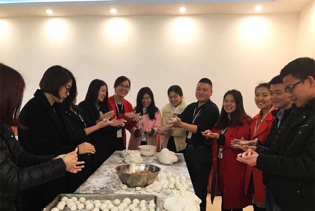 ROYAL皇家88一家人其乐融融