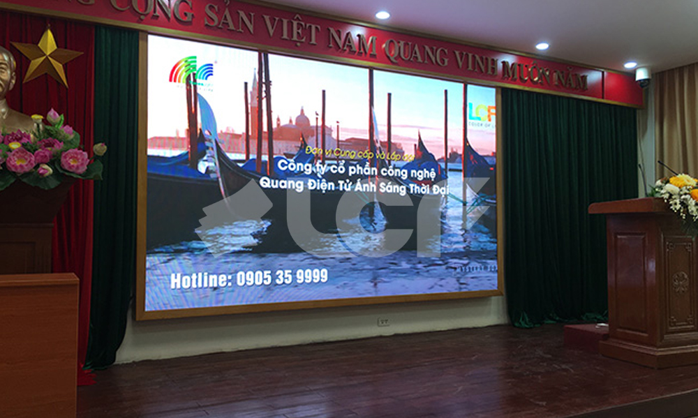 越南全彩LED小间距显示屏1.jpg 越南全彩LED小间距显示屏1.jpg