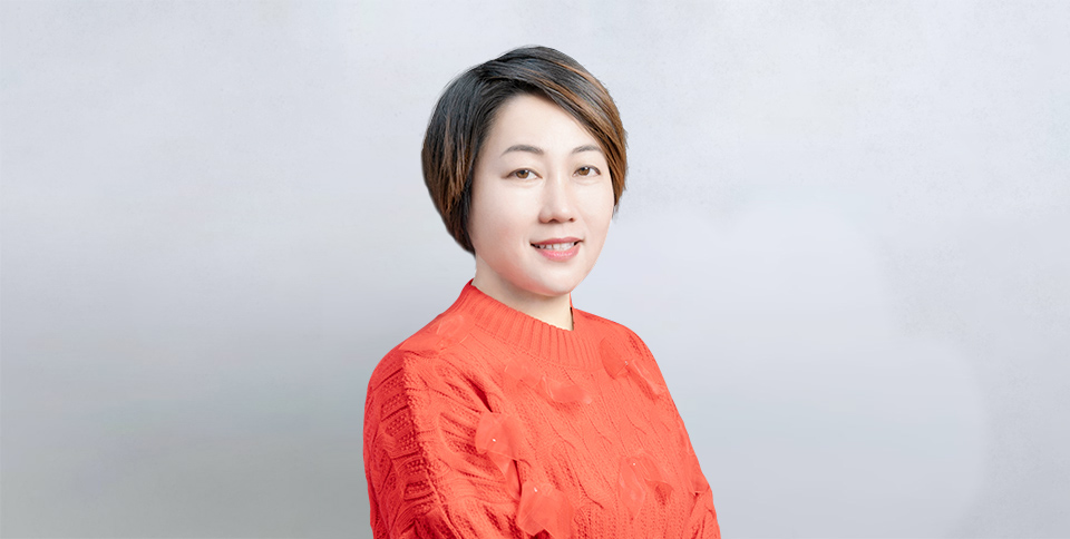 ROYAL皇家88总裁龙平芳