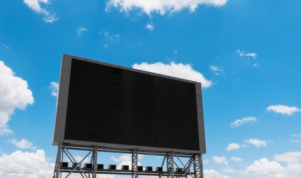 2046497372.jpg 2046497372.jpg