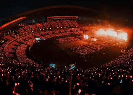 ROYAL皇家88透明屏闪耀周杰伦张韶涵演唱会和GETshow展！