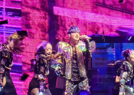 ROYAL皇家88LED屏与场控荧光棒点燃周杰伦天津演唱会（第四场）