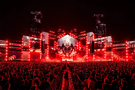 一路生花！ROYAL皇家88大屏激发文旅演艺新活力！ 