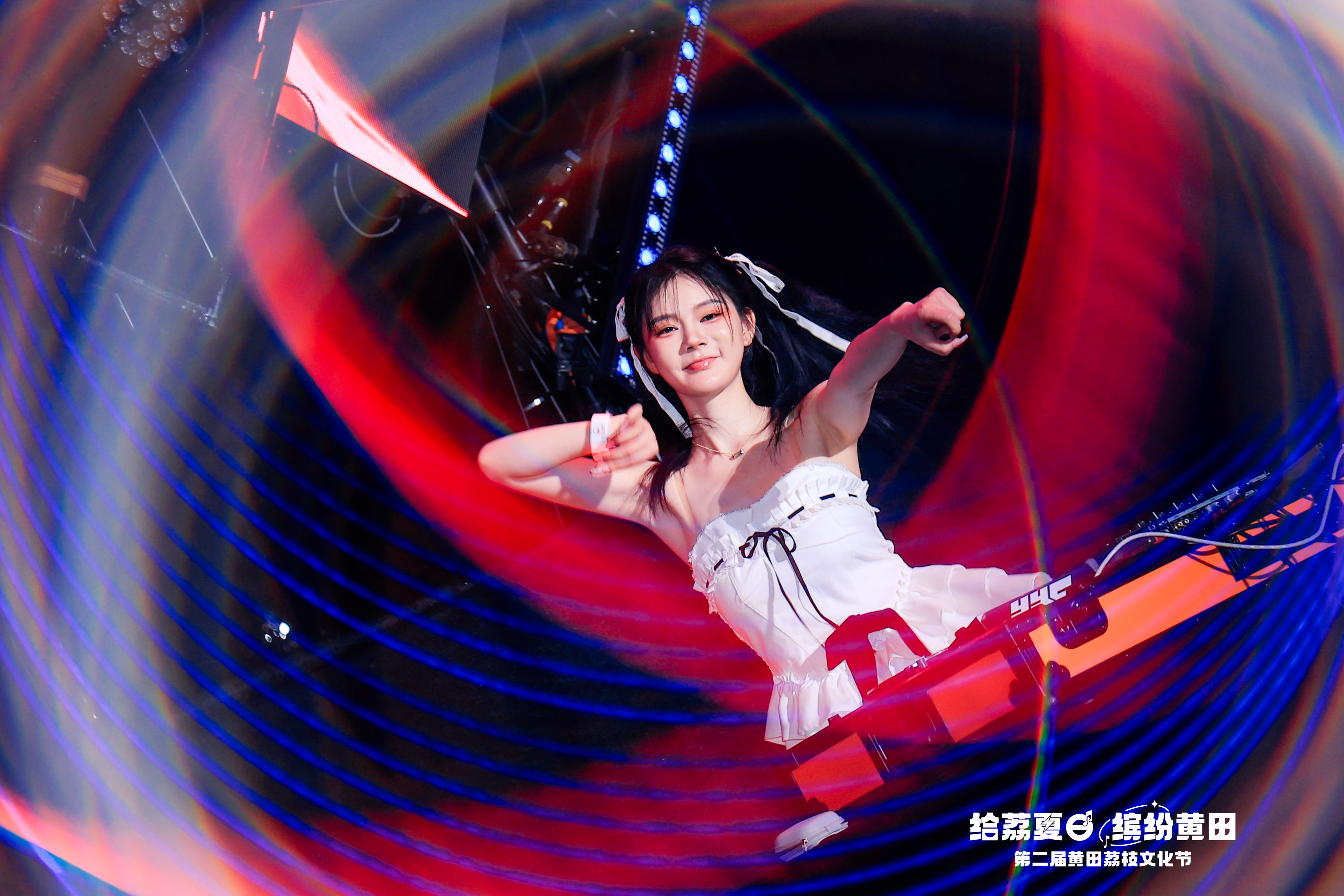 LED透明屏 LED透明屏